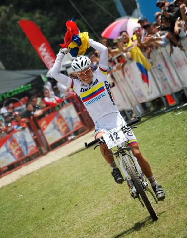 Angela Carolina Parra Sierra (Colombia) celebrates her win