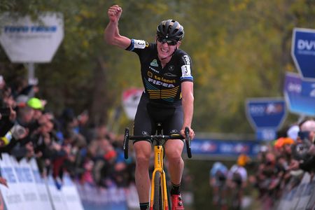 Toon Aerts celebrates his win at Koppenbergcross