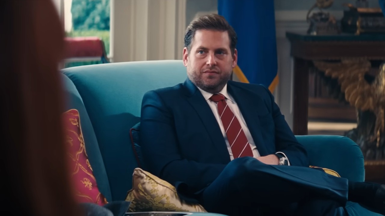 Jonah Hill wearing a red tie in Don't Look Up