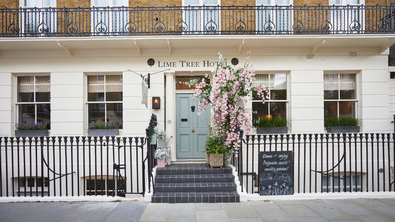 Lime Tree Hotel is located on Ebury Street in London