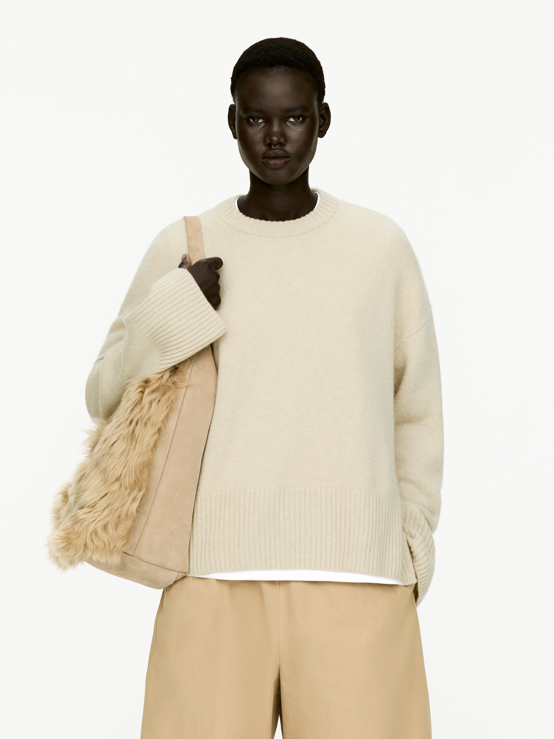Relaxed Cashmere-Wool Jumper &amp;ndash; Beige &amp;ndash; Women &amp;ndash; Arket Gb