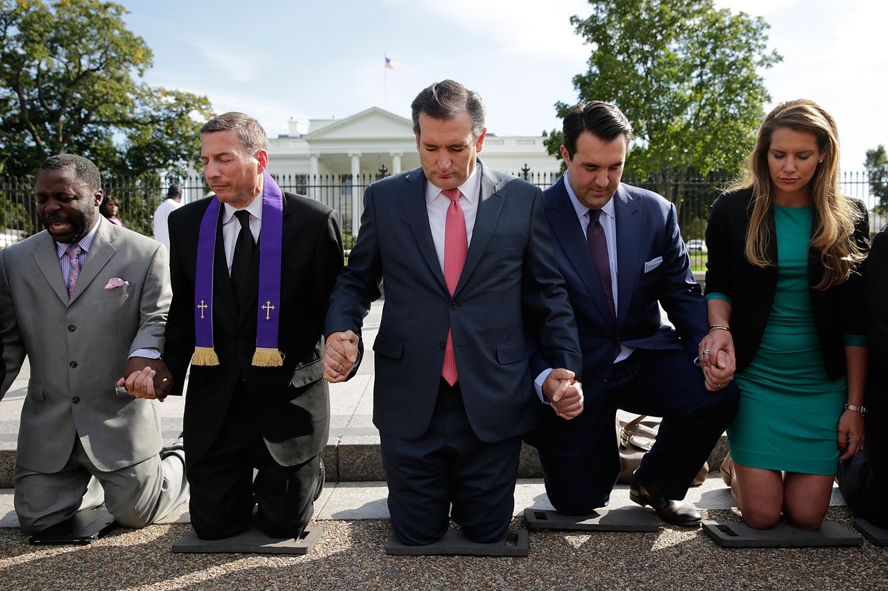 Ted Cruz plans to have people pray for him and the country.