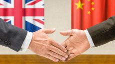 China and the UK shaking hands