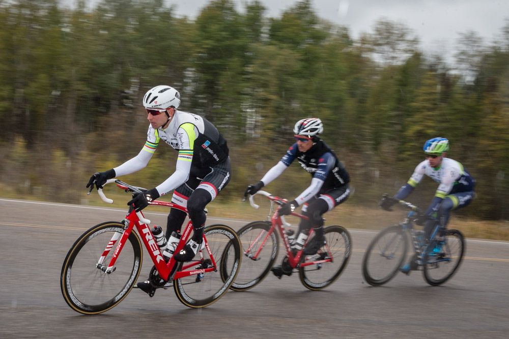 Bauke Mollema (Trek) takes a wet corner today