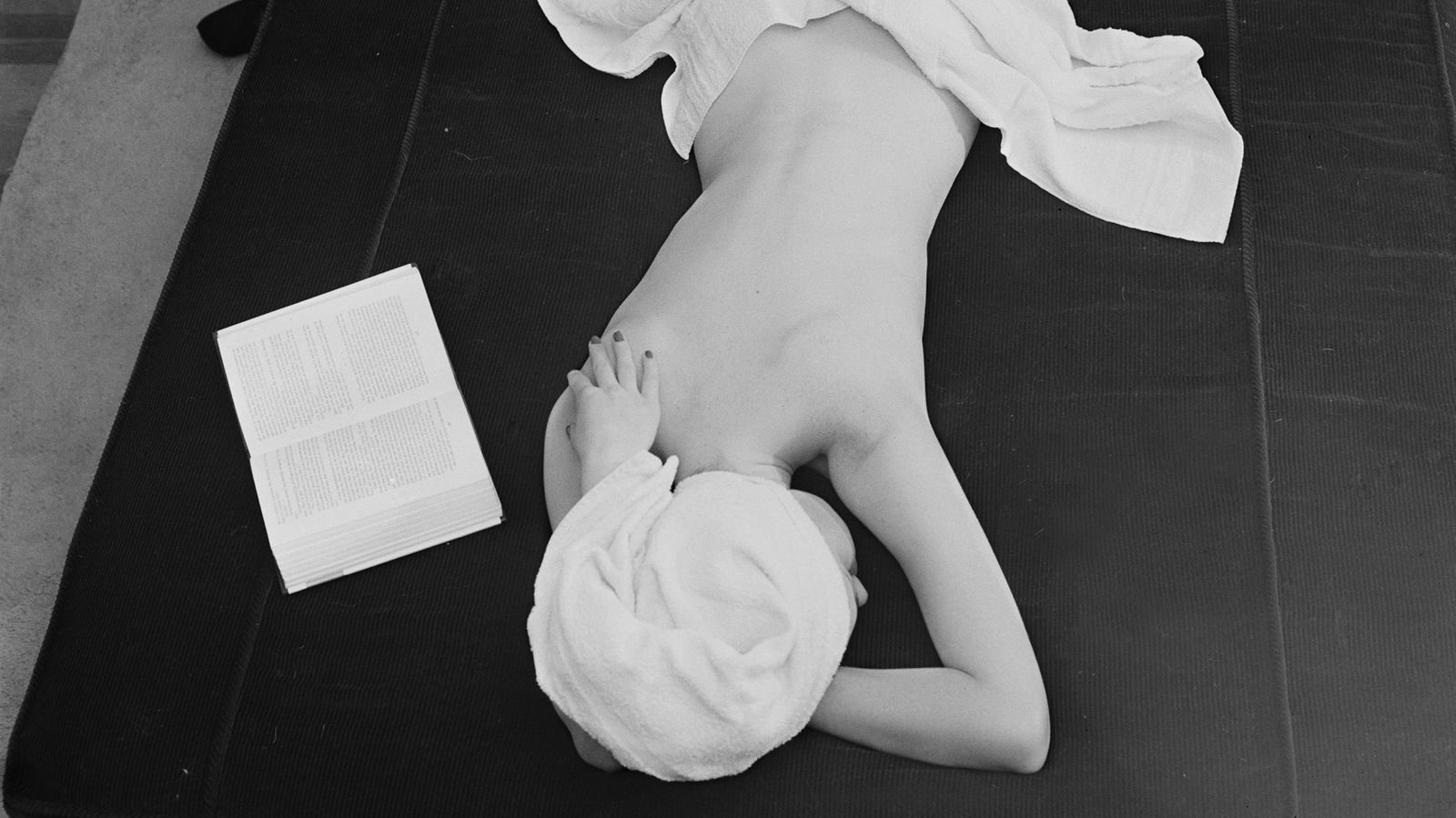 Is It Bad to Go to Bed with Wet Hair Sleeping on Wet Hair Marie Claire