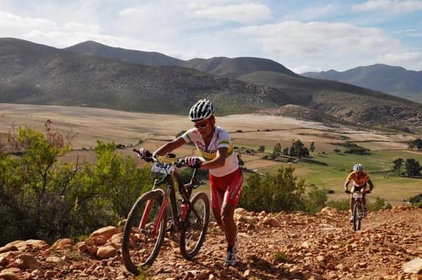 Burry Stander is chased by Kevin Evans.