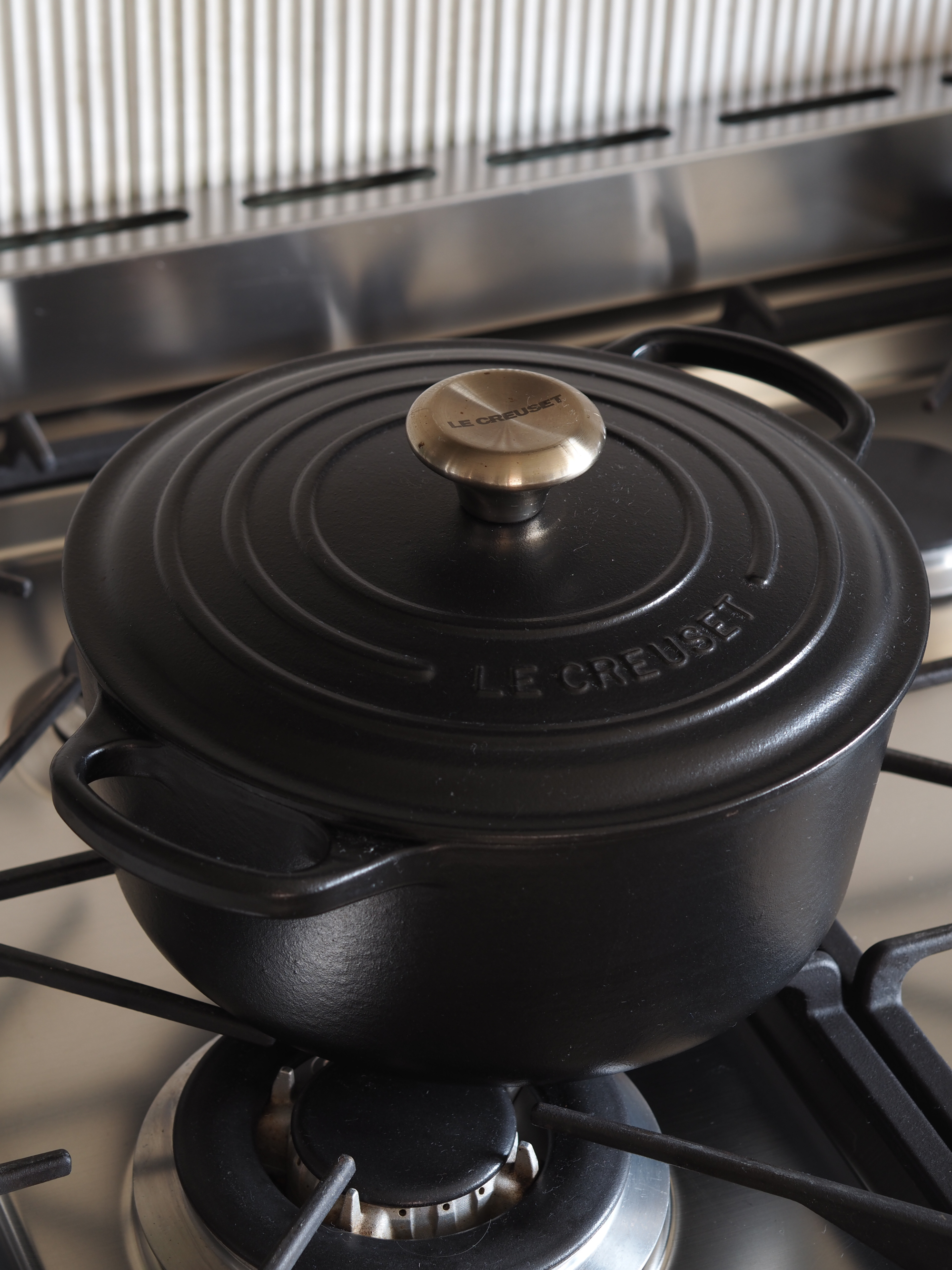 a black le creuset cast iron pot