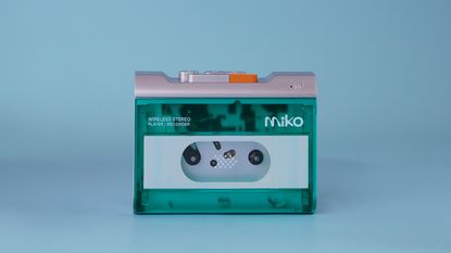 Gadhouse Miko cassette player