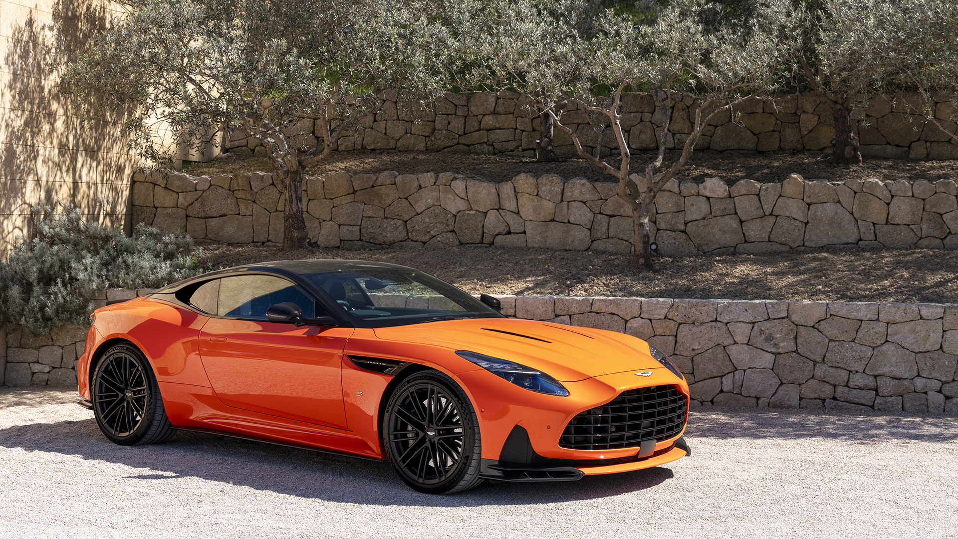 Aston Martin DB12 S in orange