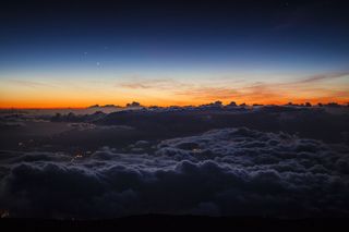Triple Planet Alignment Seen on Haleakala Summit, Maui