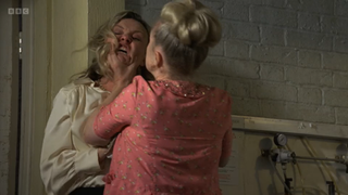 Linda Carter attacks Janine Butcher