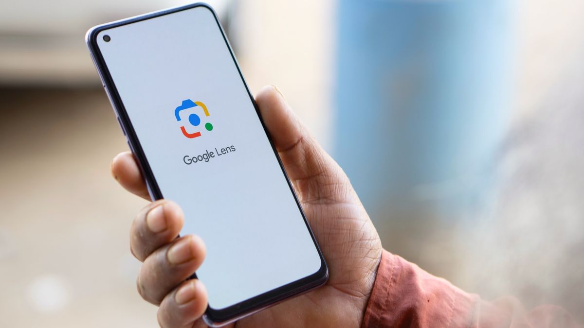 Google Lens logo on Android phone