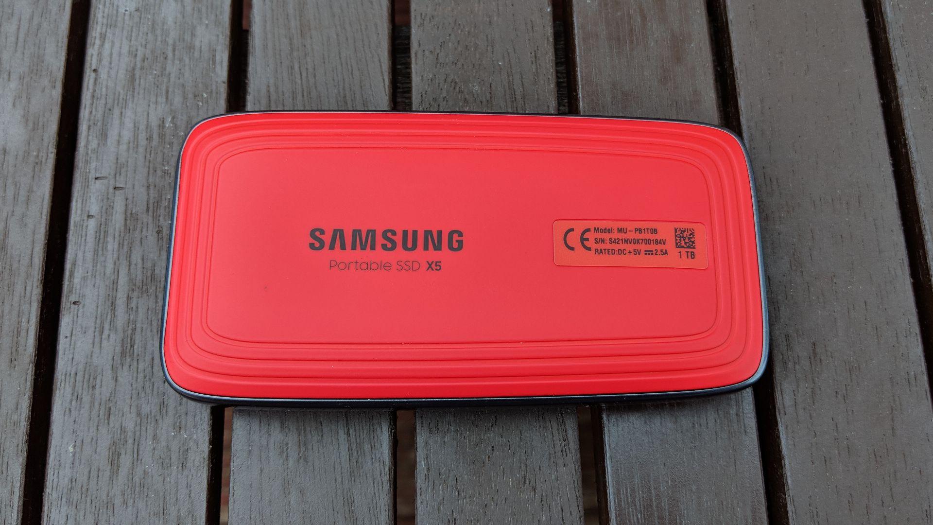 SAMSUNG (サムスン) PortableSSD X5 2TB Amazon.com: Samsung X5 Portable SSD 2TB - Up to 2800MB/s