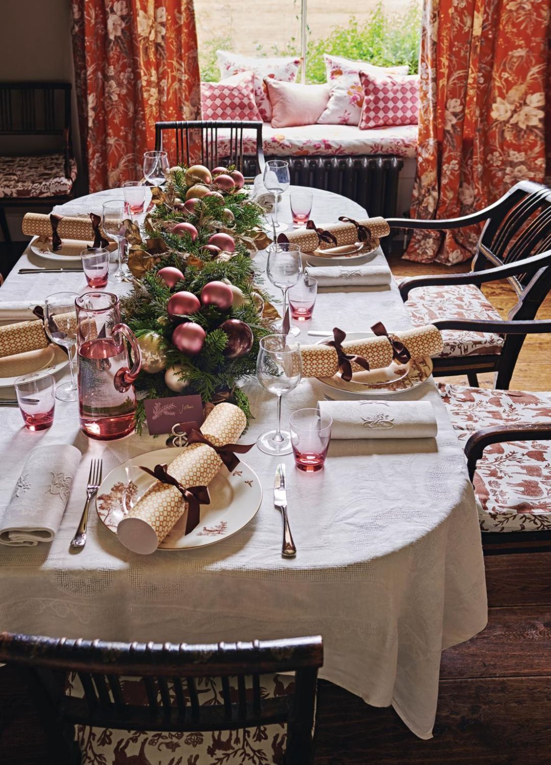 vintage style inspired tablescape