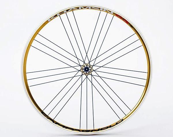 Khamsin rear wheel with gold finish.
