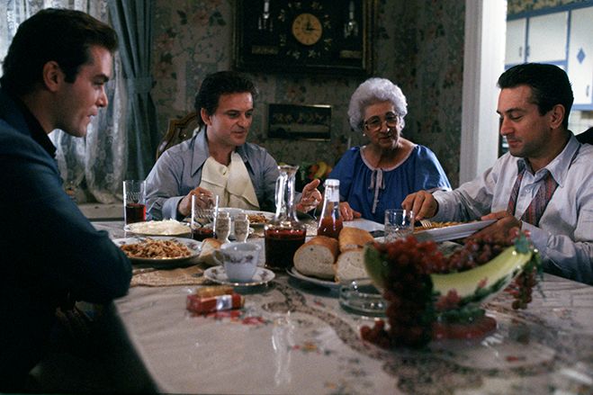 Henry Hill, Tommy Devito and Jimmy Conway have dinner with Devito&#039;s mother in Goodfellas