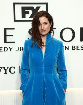Blue Gummer Grace Gummer's Cerulean Blue Set Would Make Mom Meryl Streep Proud ...
