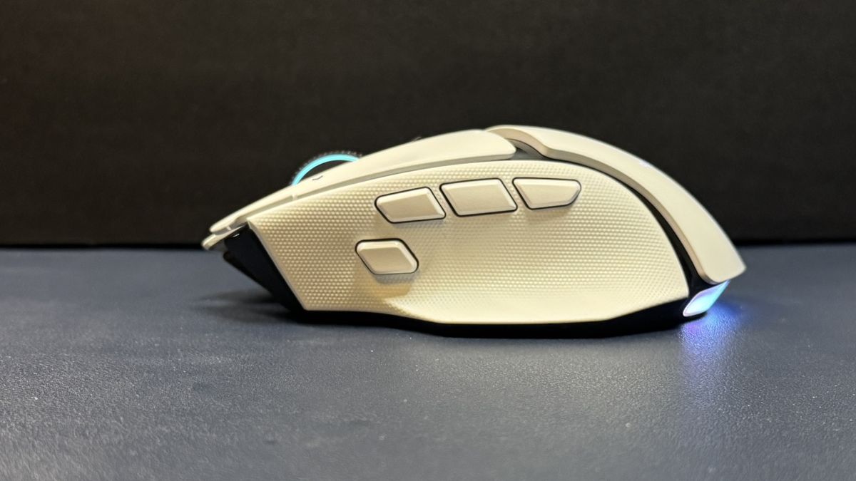 Razer Basilisk V4 Pro