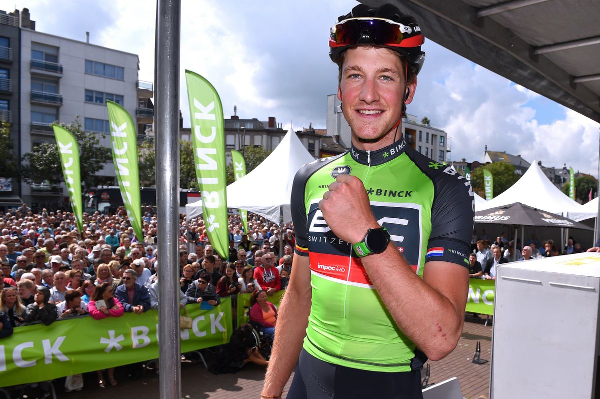 Race leader Stefan Kung has a Tag Heuer matching his green race leader's jersey