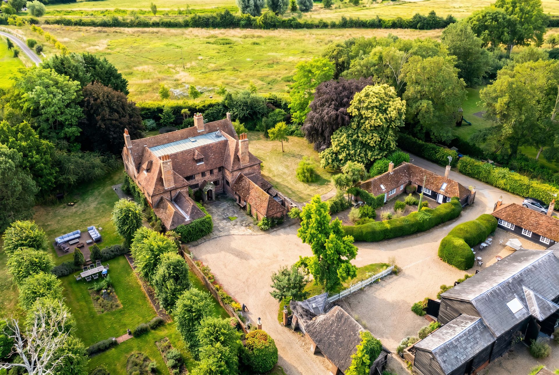 Quaives in Ken  for Sale