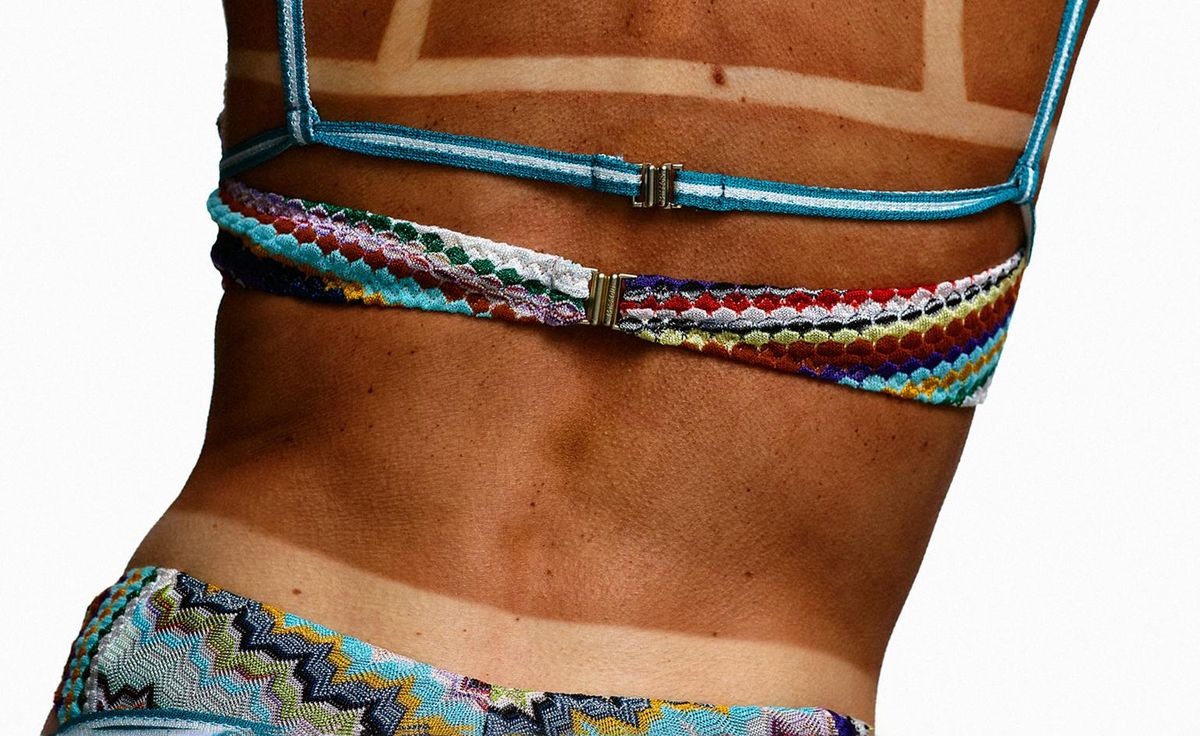 Tan lines are the best beauty trend of the season Wallpaper