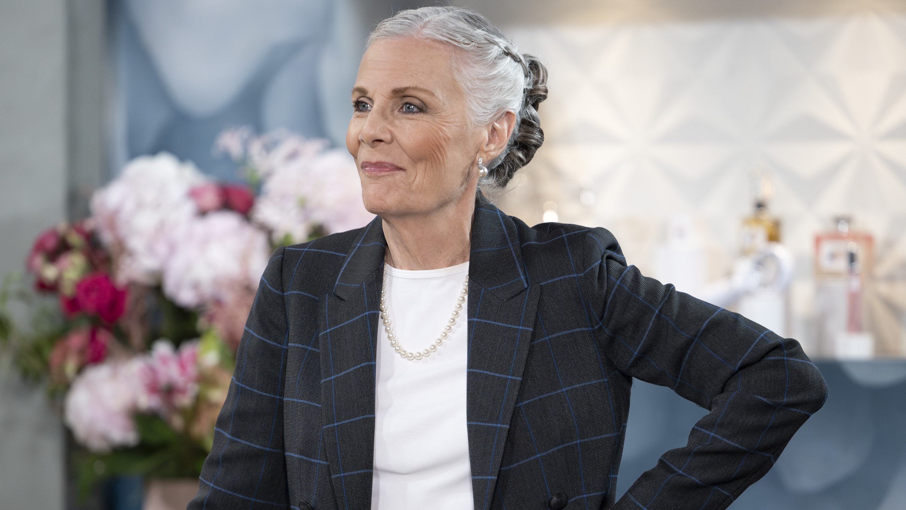 Jane Elliot as Tracy smirking in General Hospital