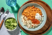 Indisk kikertkarri med cashewn&oslash;tt-ris og agurk- og gulrotsalat