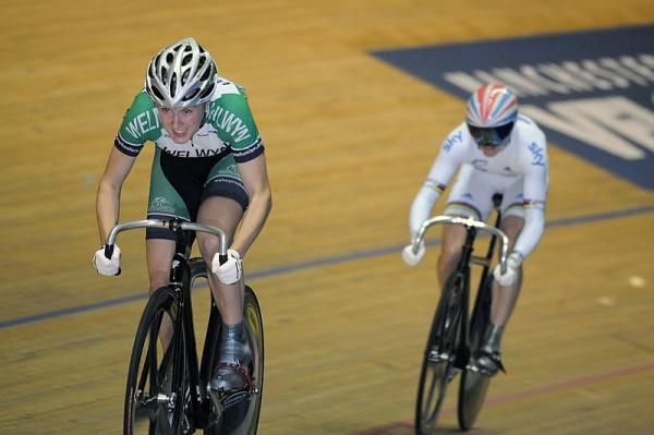 Victoria Williamson (Welwyn Wheelers) and Victoria Pendleton (Sky Track Cycling) met in the semi final round of the women's sprint.