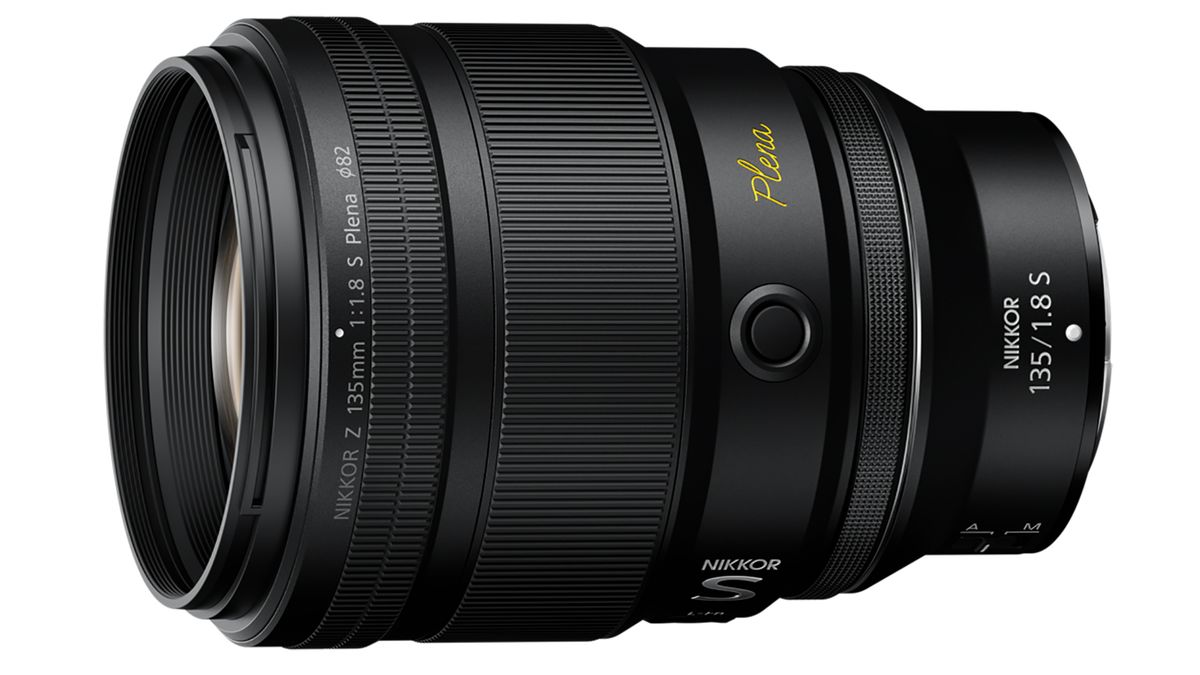 They promised that new mirrorless camera mounts meant a new optical era