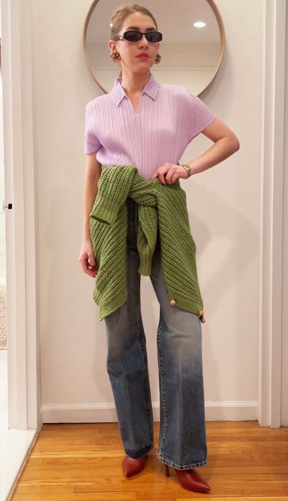 Elizabeth Cardinal Tamkin pairs green with pink and red