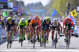 The bunch sprint at 2017 Tour of Flanders Women