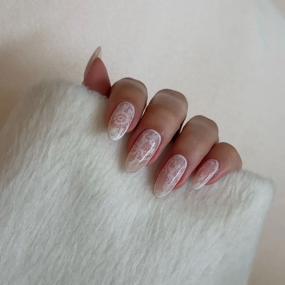 The New Neutral Nail-Art Trend Every Manicure Minimalist Should Know About