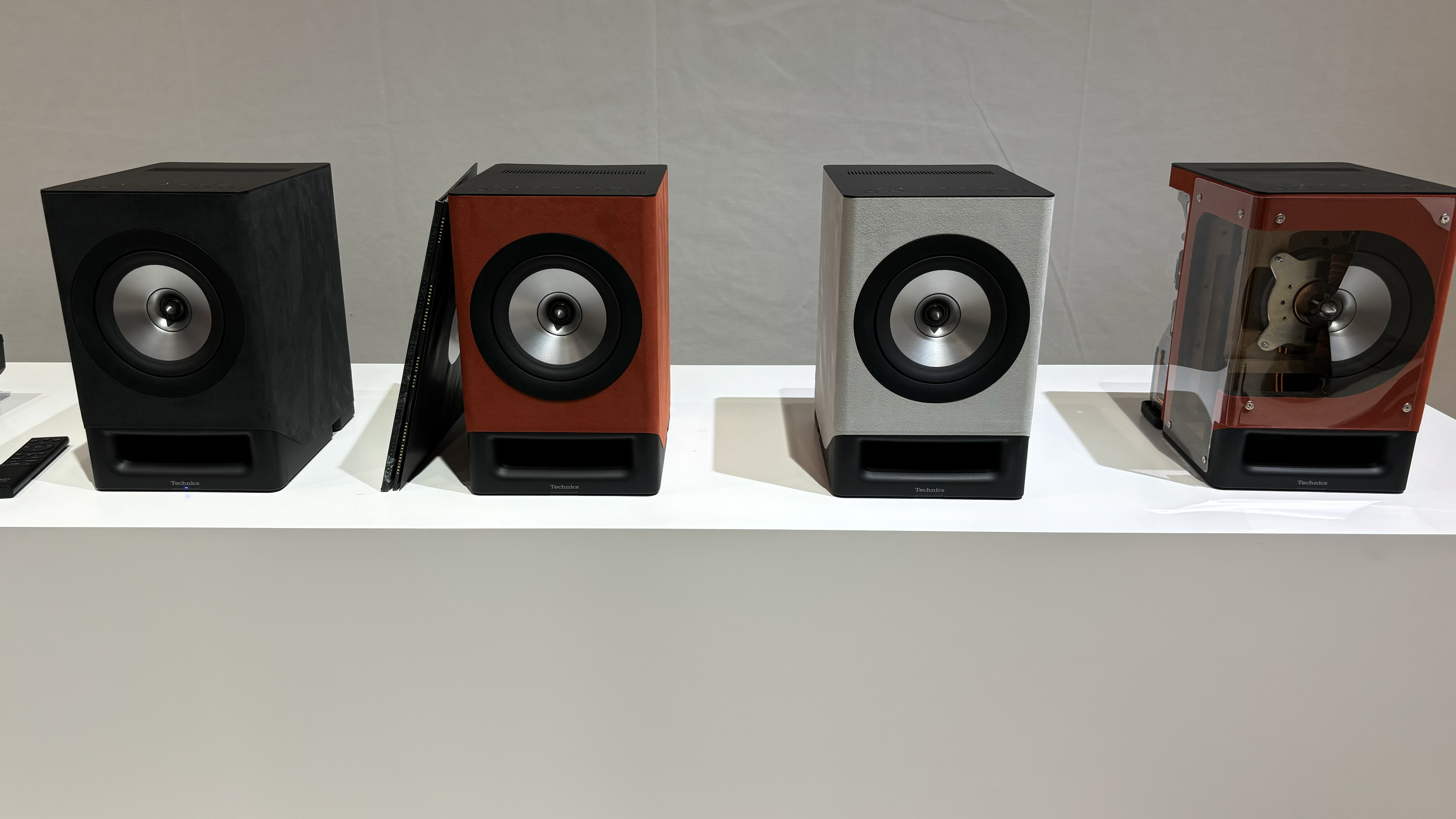 Technics SC-CX700 speaker systems in three colours on display