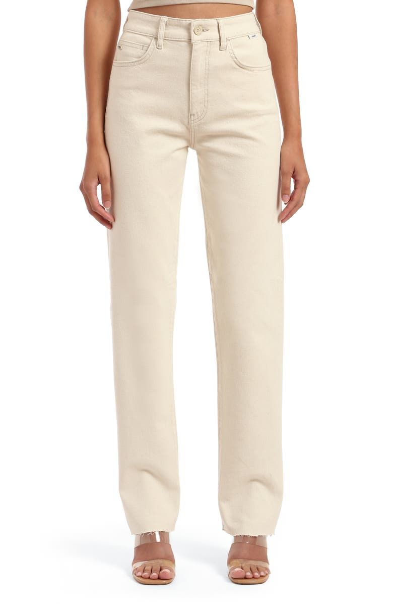 missing-image 9 أكبر اتجاهات الدنيم الربيعية التي يجب معرفتها