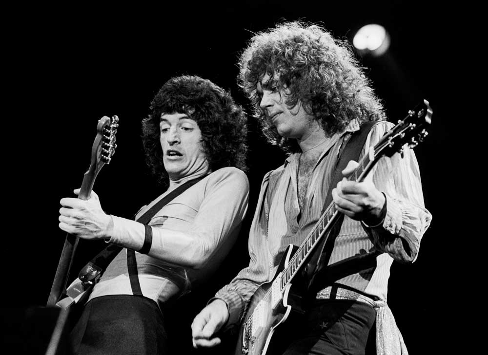 Kevin Cronin and Gary Richrath onstage