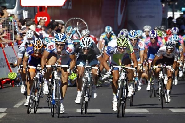 Kittel lead from the front