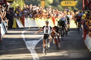 Michael Matthews wins stage 14 at the Tour de France