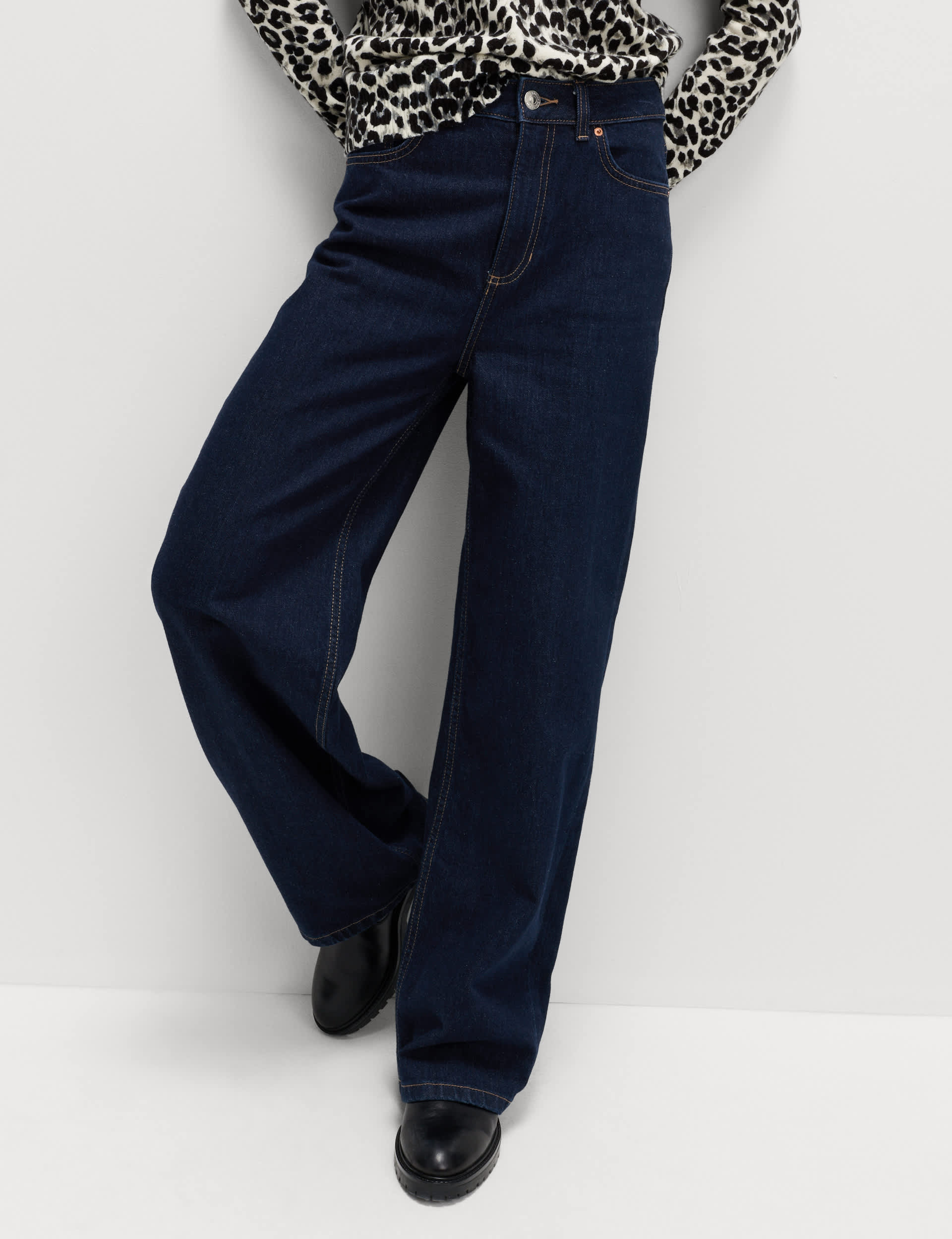 The Wide-Leg Jeans