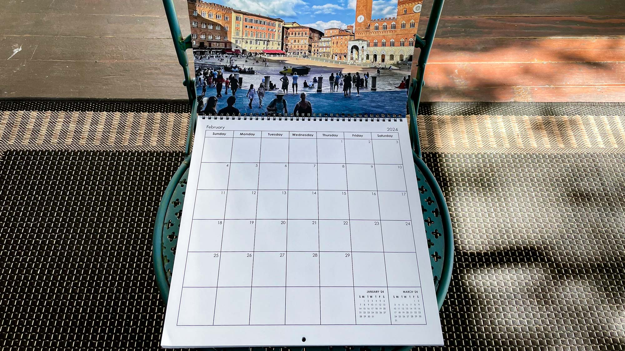 Mixbook calendar example