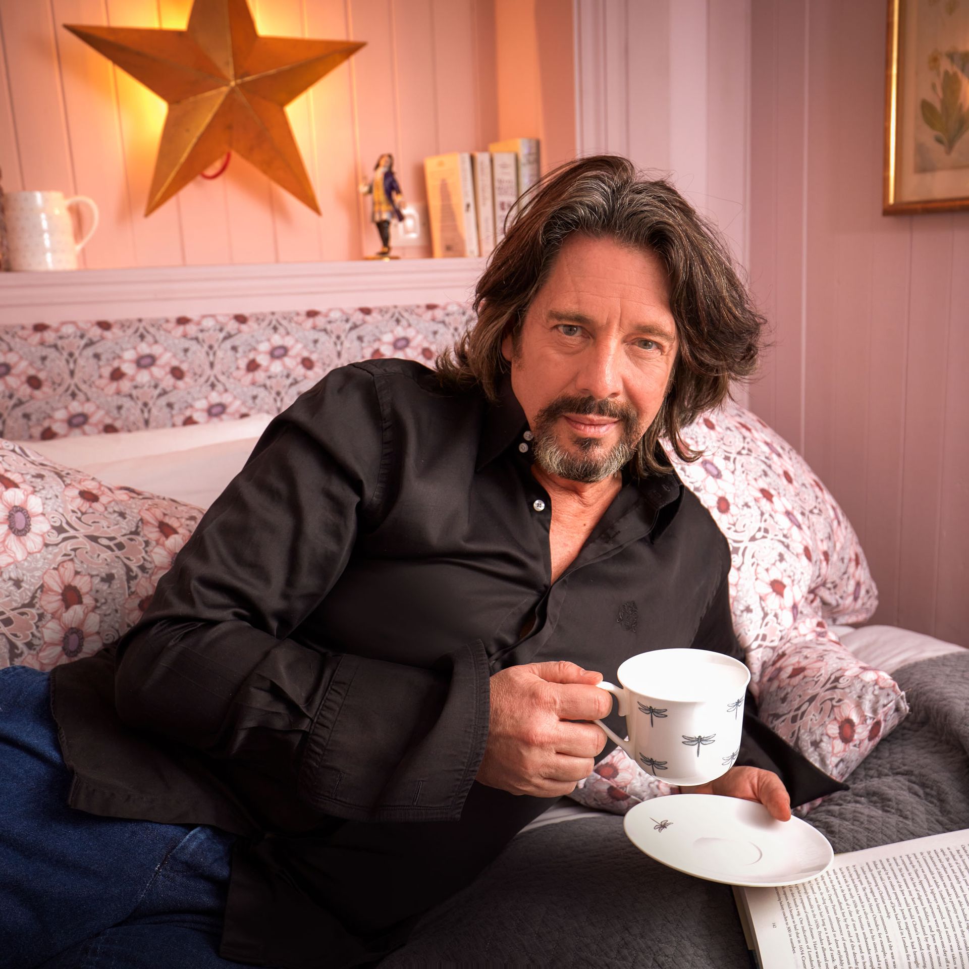 Laurence Llewelyn-Bowen Home Truths: and his festive faves Laurence Llewelyn-Bowen Home Truths: and his festive faves