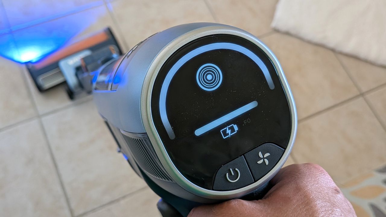 Dirt detect feature for Shark PowerDetect Speed vacuum cleaner