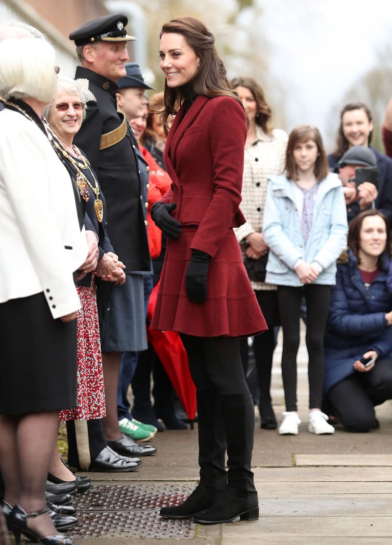 Fashion, Street fashion, Clothing, Event, Outerwear, Coat, Footwear, Headgear, Fur, Overcoat,