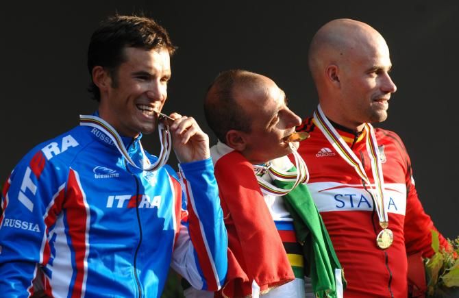 The 2007 men's Worlds podium of Alexandr Kolobnev (Russia), Paolo Bettini (Italy) and Stefan Schumacher (Germany)