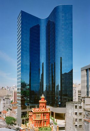 FCC Building, 2005