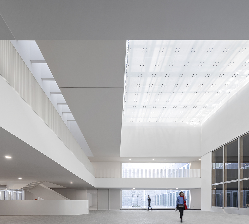 Chambre De Metiers Et De Lartisanat Hauts De France Kaan Architecten hall