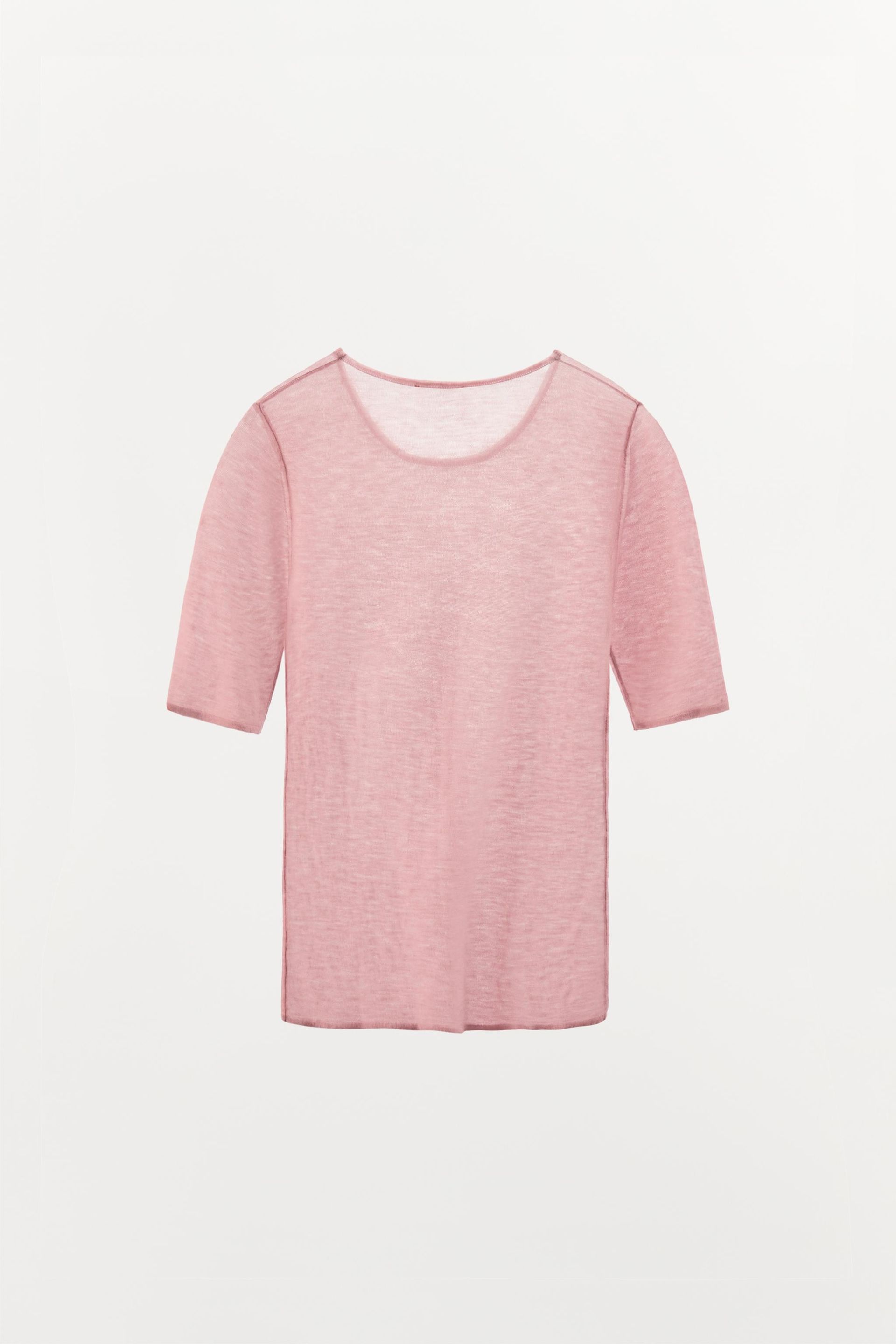 UmF7DXtysExaRkz2sfFctS-320-80 私たちは高い基準を持つファッション編集者です—2025 年に買い物をする 5 つのエレガントなトレンド