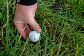 Identifying golf ball - lifting without marking