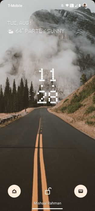 Nothing OS 2.0 lock screen