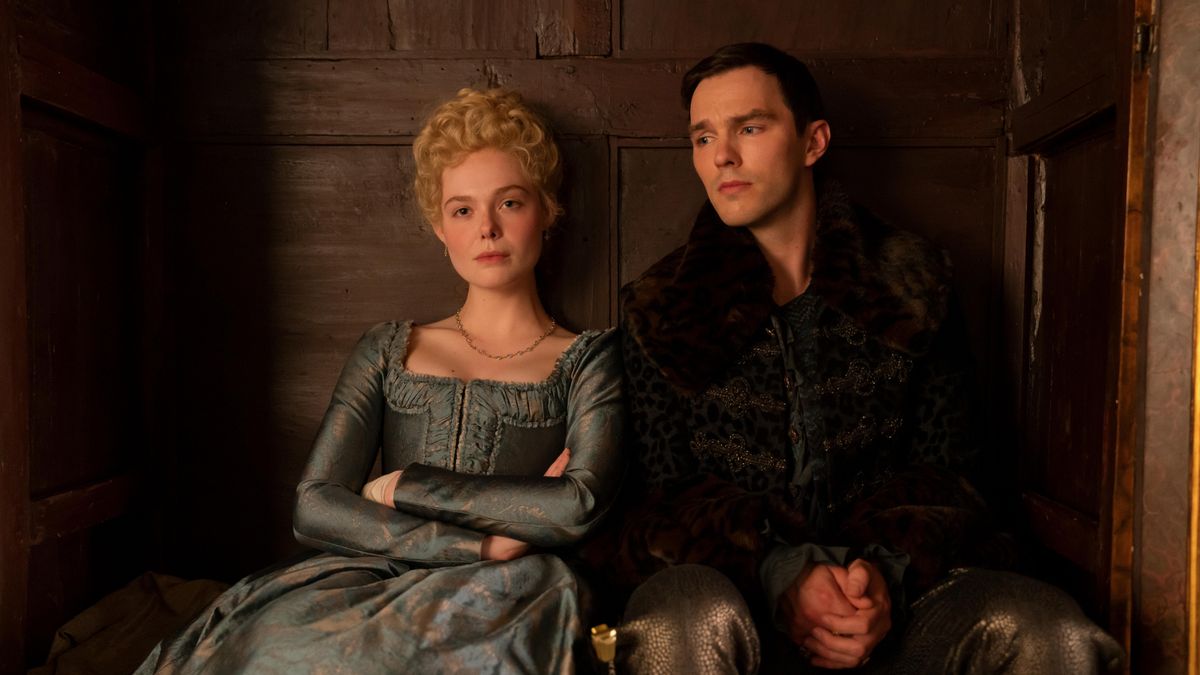 Elle Fanning and Nicholas Hoult in The Great