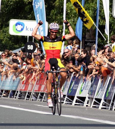 Philippe Gilbert (Omega Pharma-Lotto) celebrates his Clasica San Sebastian victory.